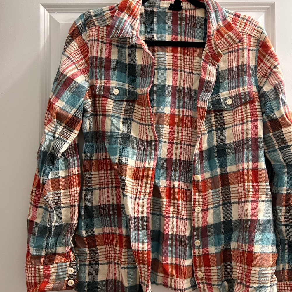 Patagonia women’s Red and Blue flannel Shirt